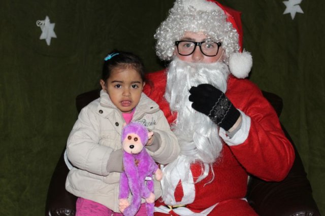 Mikulás csomagosztás