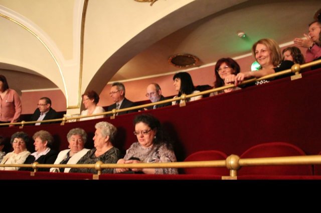 Színház látogatás